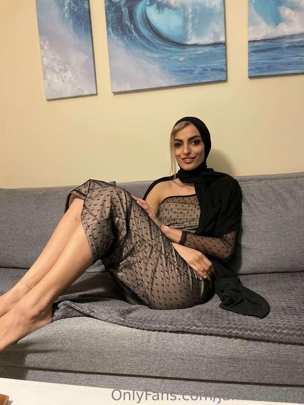 Waiting for you to tell me your new kink before our date nig..