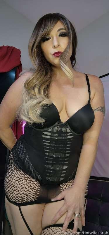 hotwifesarah image #9