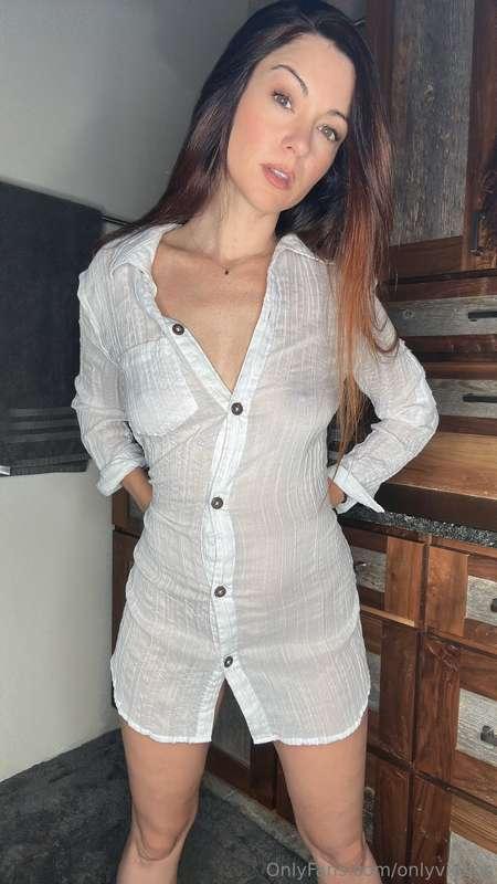 Check Out @Ginnypotter 👀 (5 Hot Photos Here) 💋 MILF @Ginnypo..