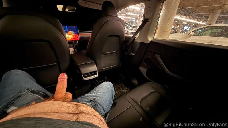 Waiting for a backseat blowjob. Like if you want to come suc..