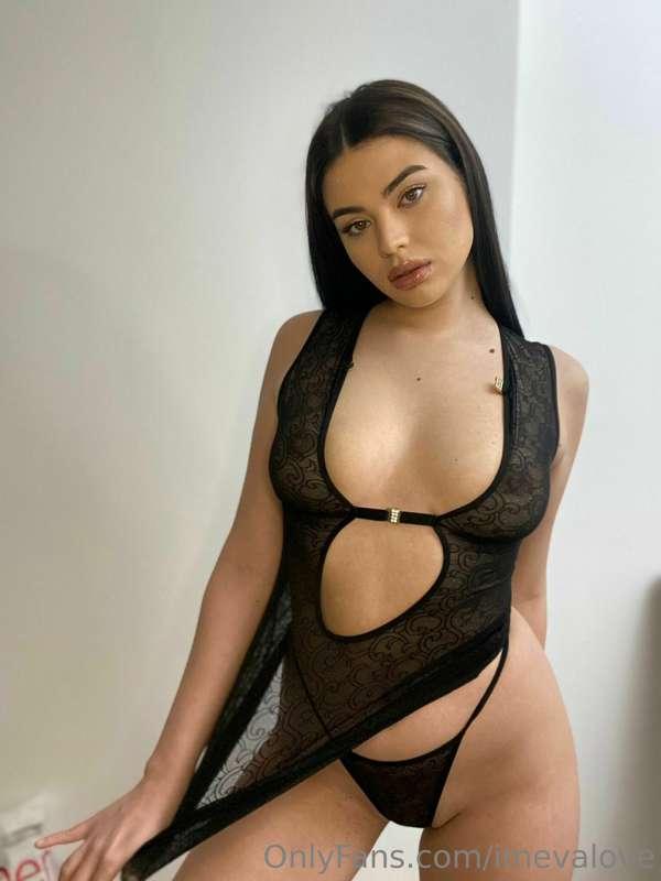 Wanna see more ?😏🥵
