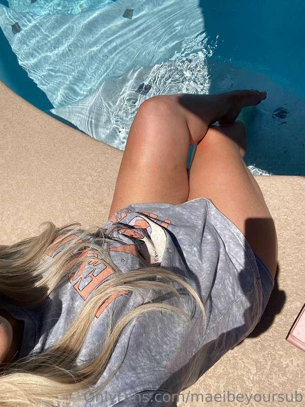 Outlasting the sun here! Could use some company 🥰
