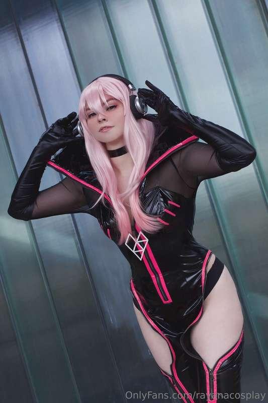 Sonico x TamamoI needed to postpone my C.C. bunny session ca..