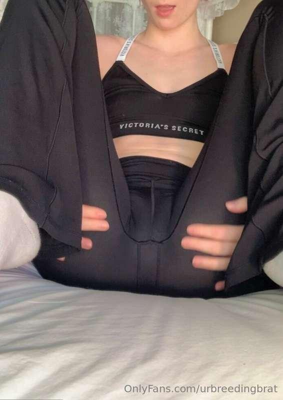 I can’t start my day until I cum at least once 😳 edging my s..