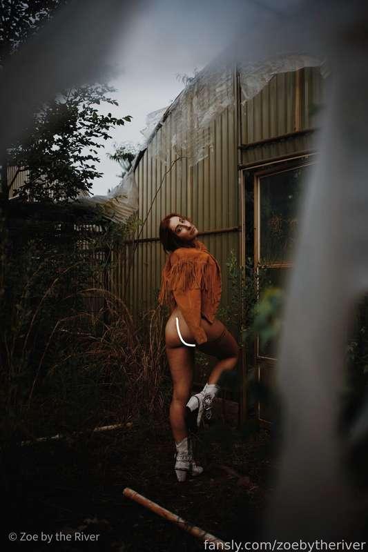 zoebytheriver image #0