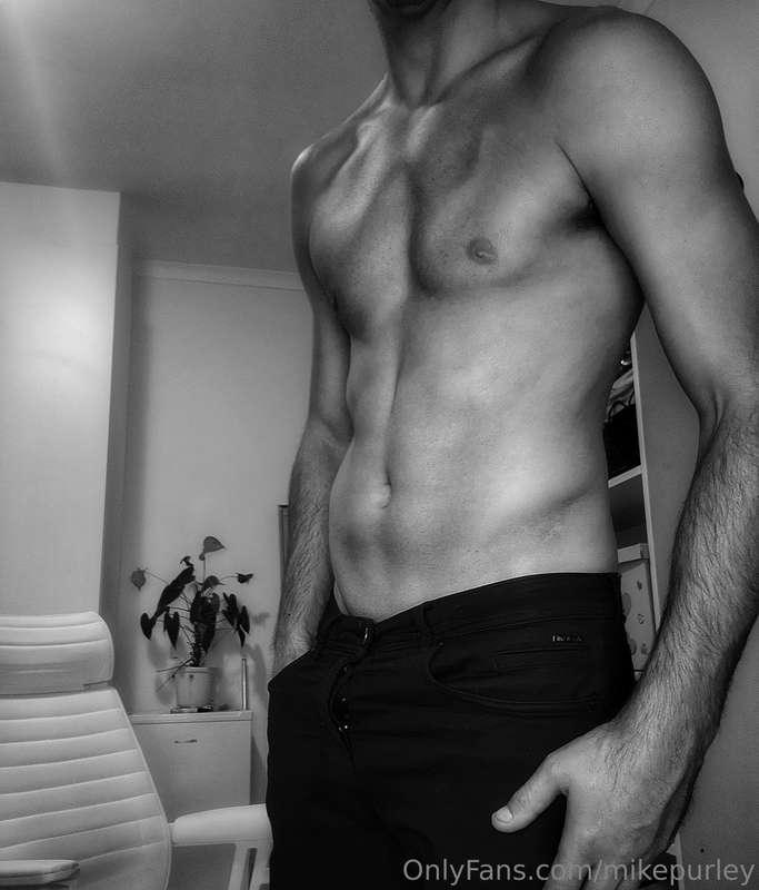 Kinda like it in b/w too