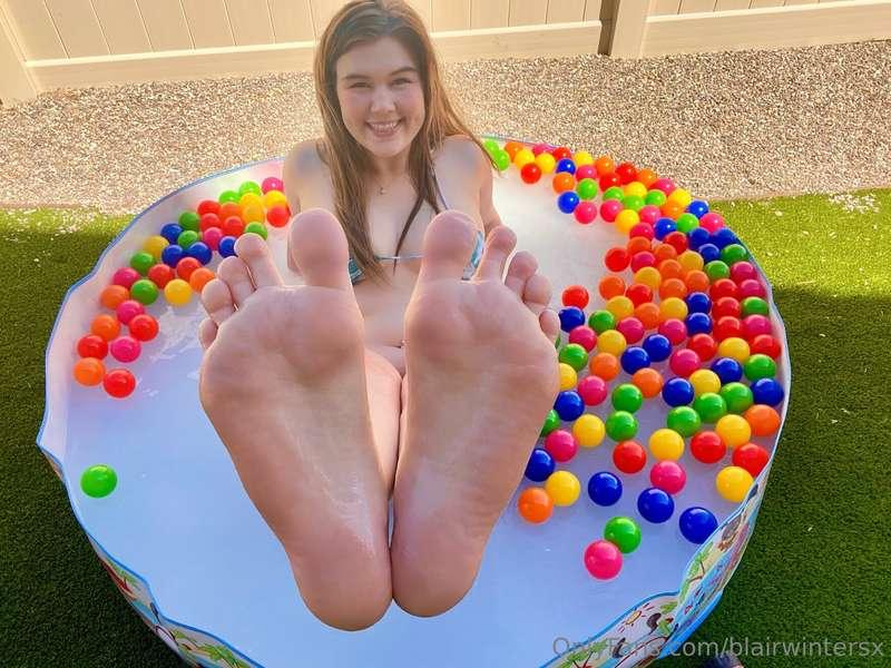 Are you into feet? 🦶🏼🦶🏼