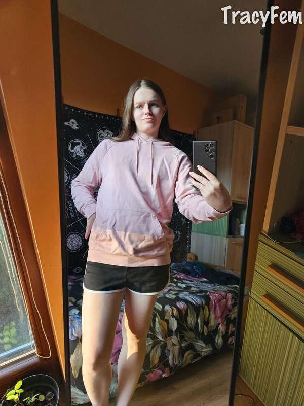 It may be cold outside but I'm hot

#fyp #trans #transgender #feet #cock