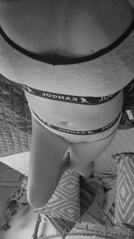 Check out my main account @sophvip