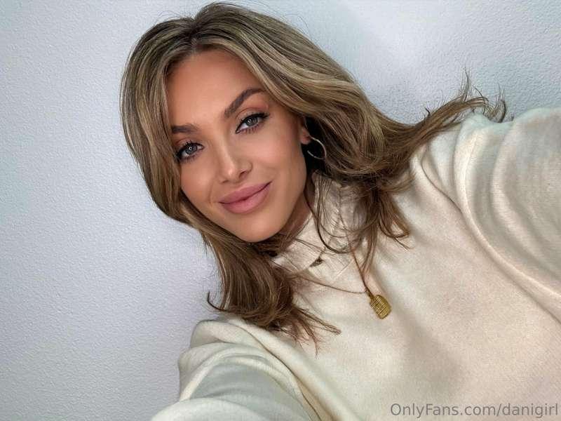 Happy Friday 🥰