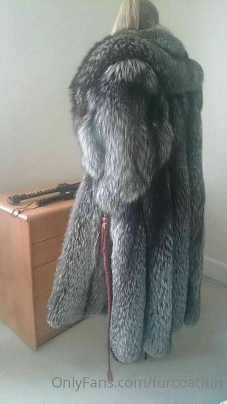 Are you going to be a good boy for your fur mistress? Send m..