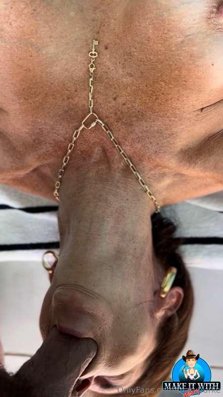 I love @derekblade2 Dick. Watch me cum with his dick in my t..