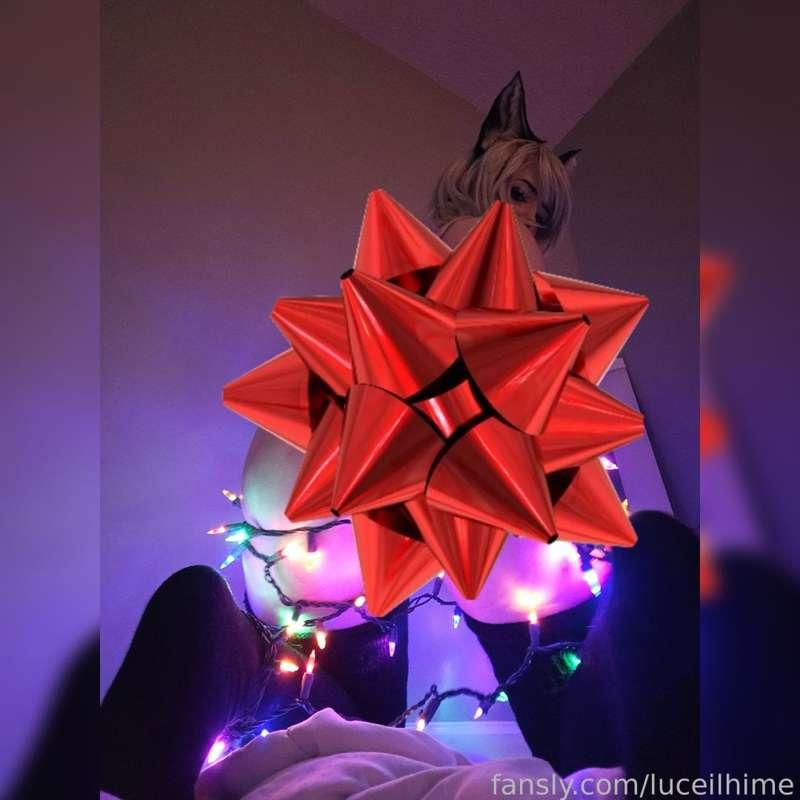Holiday Loona teasers 🎁🎄
For upcoming sets 

#fyp #loonahelluvaboss #helluvaboss #loonacosplay #goth #happyholidays #cosplay #teaser