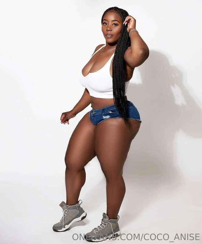 Good morning babes 💋 don’t be rude say it back 🍫🍫