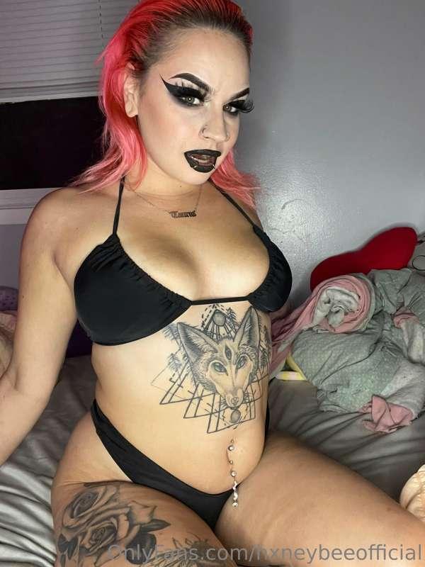 Goth mommy?