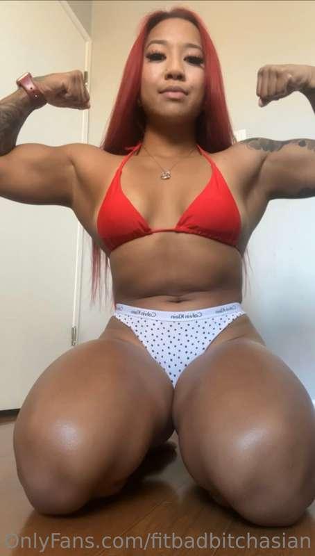 Certified muscle mommy 😜💪🏼