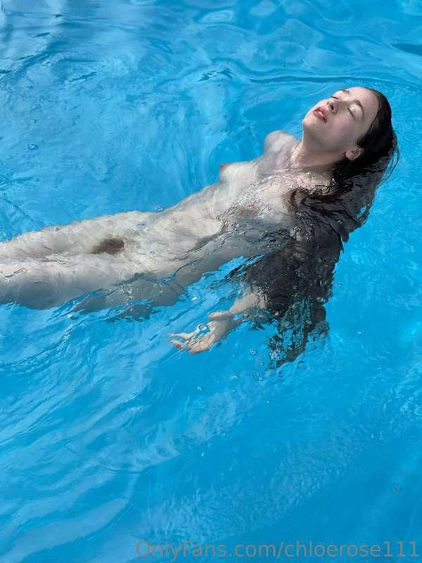 ofchloerose image #2