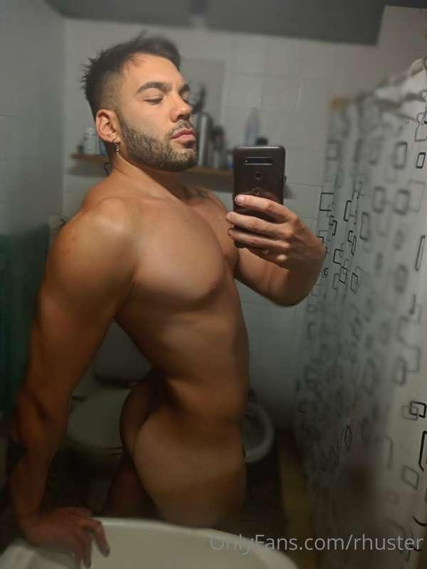Good morning, I woke up super horny! Who joins me in the sho..