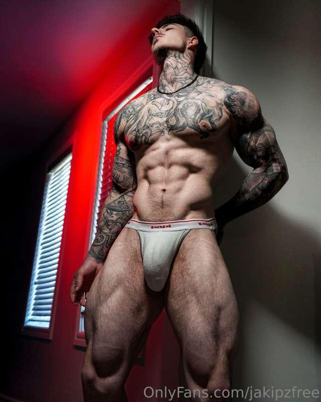 Take them off with your mouth 😈..
Explicit content 🔞👉 @Jakip..