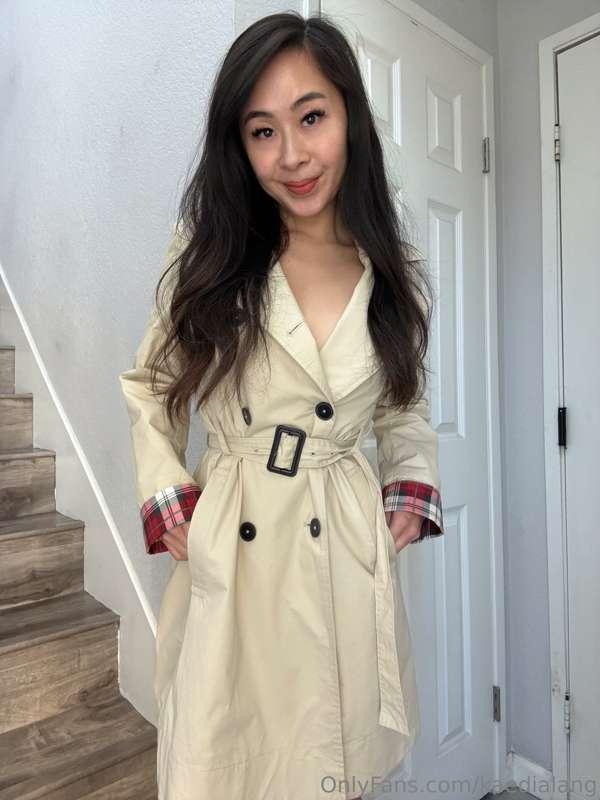guess what’s under my trench coat 👀 