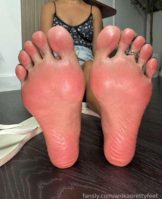 anikaprettyfeet_ image #3