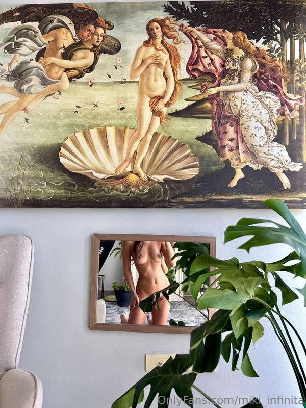 I'm the essence of Venus 🥰Soy la esencia de Venus 🥰