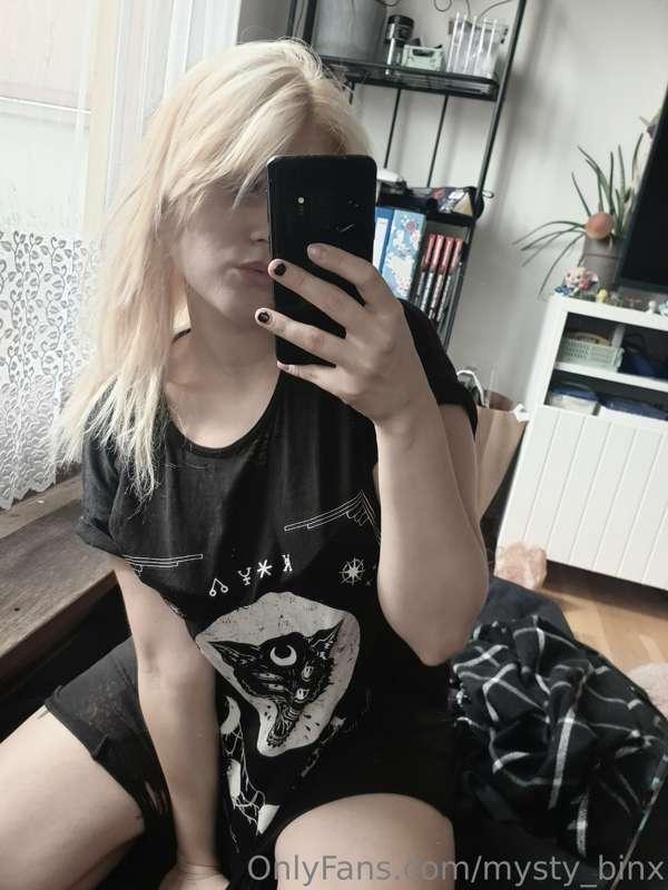 mysty_binx image #1