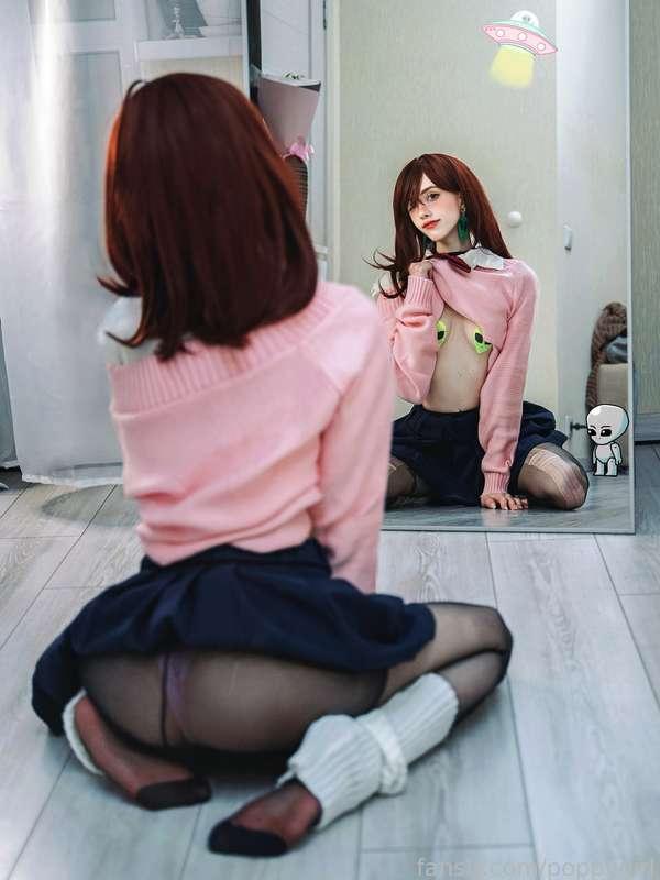 Wanna take a closer look? 👀


#fyp #petite #cosplay #egirl #redhead #skinny #smalltits #anime #feet #tights #pantyhose #cute #18 #alt #momoayase #legs 