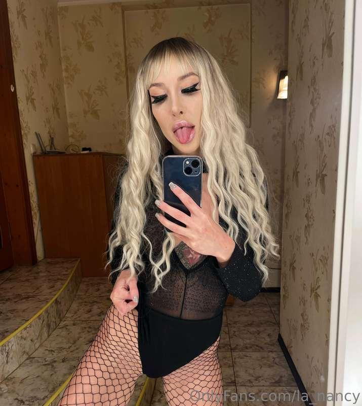 Let's make shooting together👅
