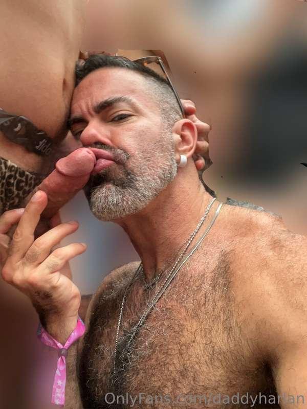 Well, @onlyfans has taken down three different edits of the ..
