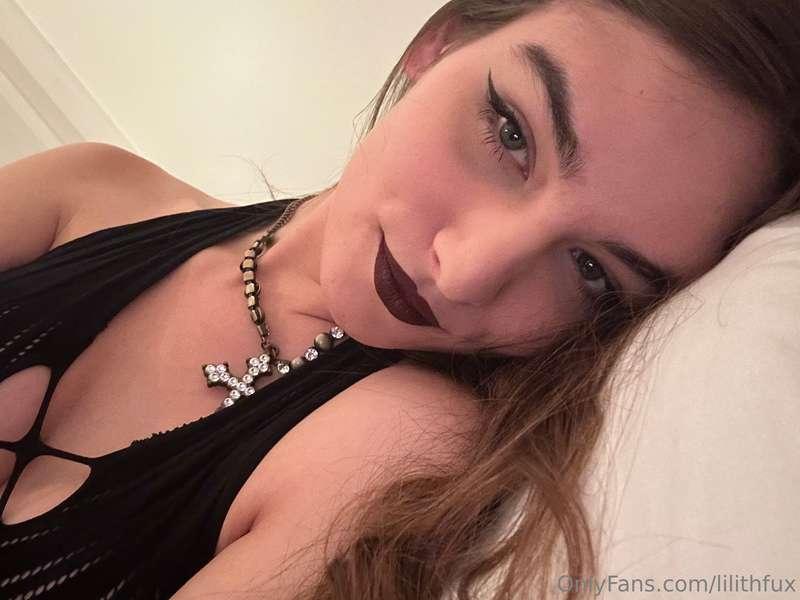 What if I told you I’m jerking off right now? 😈