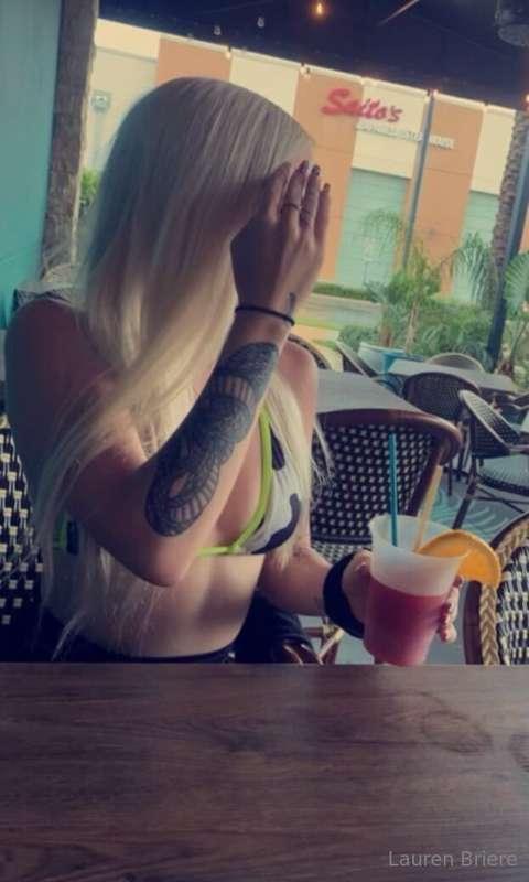 Don’t forget to add my new sn@pchat🤗 i miss yall on there🤍  ..