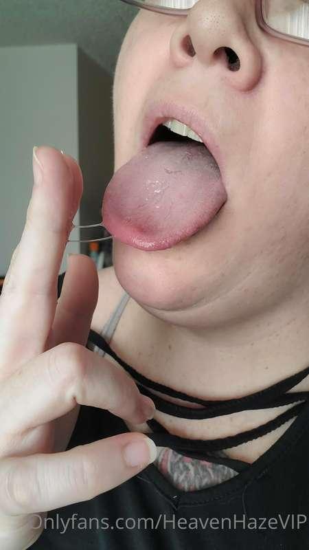 Fuck my mouth till I'm a sloppy drooling mess at your feet. ..