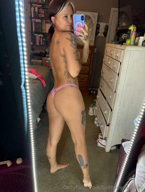 Cum check out my gorgeous girl . Tons of videos & pictures t..