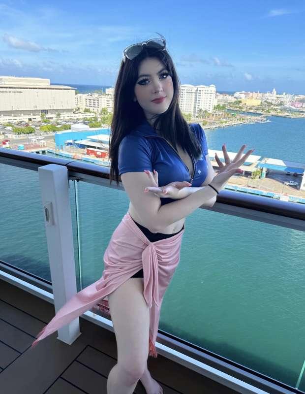 nico robin cruise pics