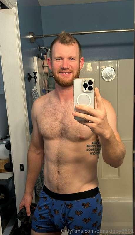 I like underwear that are fun. These have skiing squirrels 🐿..