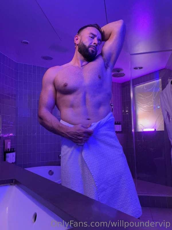Should I drop the towel 😈