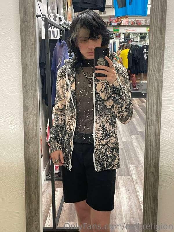Tomorrow is my birthday, buy me something nice? (Aka I’m ful..