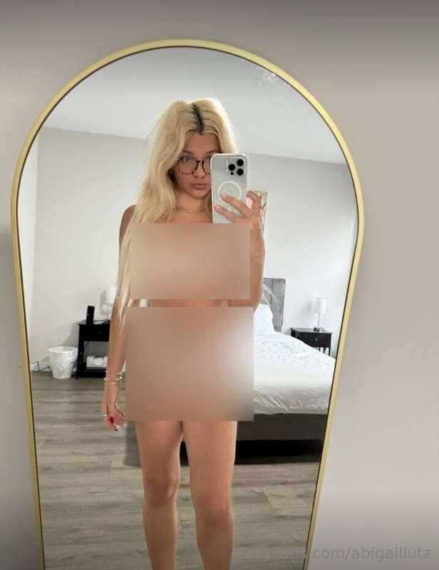 unlock to remove the censor ;)