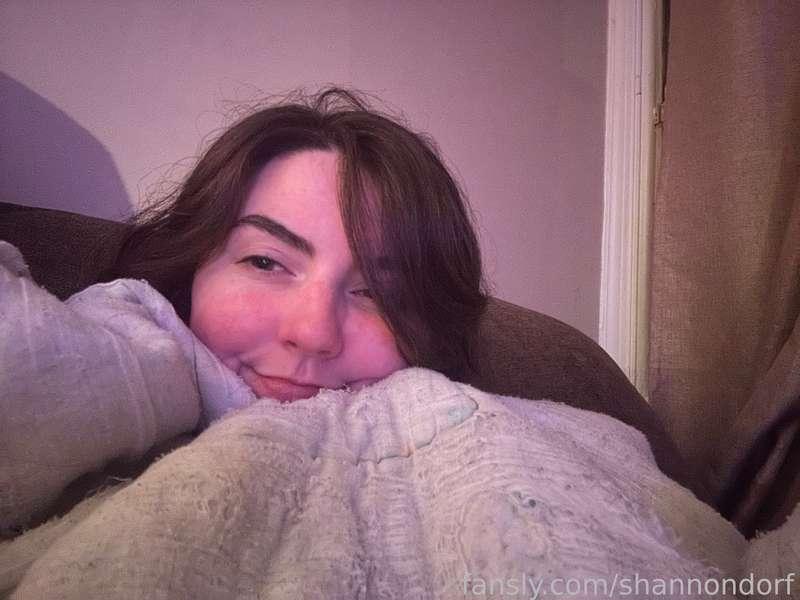 i have some kind of stomach bug 😭😭😭

feeling ROUGH!!
