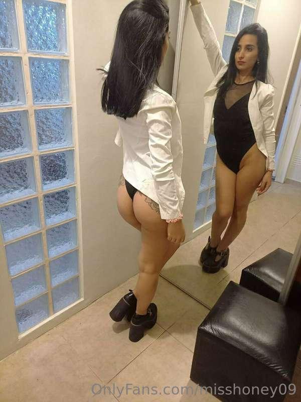 Hi 🔥
My friend  @sweetolivia69 💋
She's looking forward to pl..