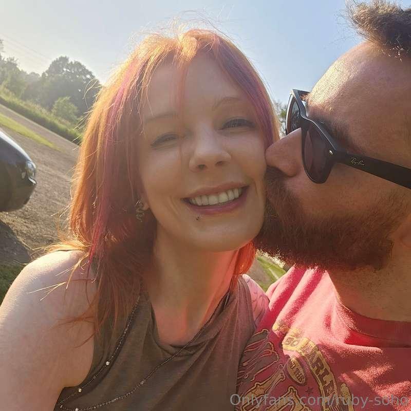 If you look closely...there is still cum around my lips 😉 