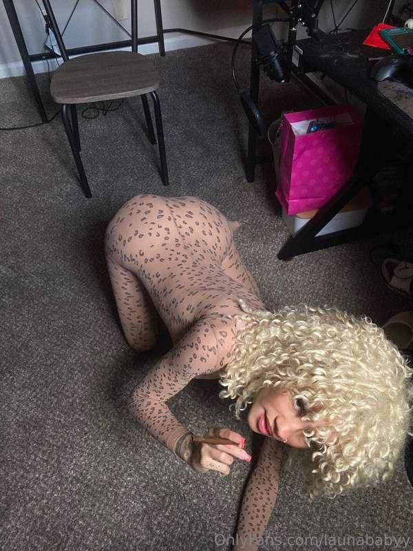 @launababyx come join us on my vip🤤💦