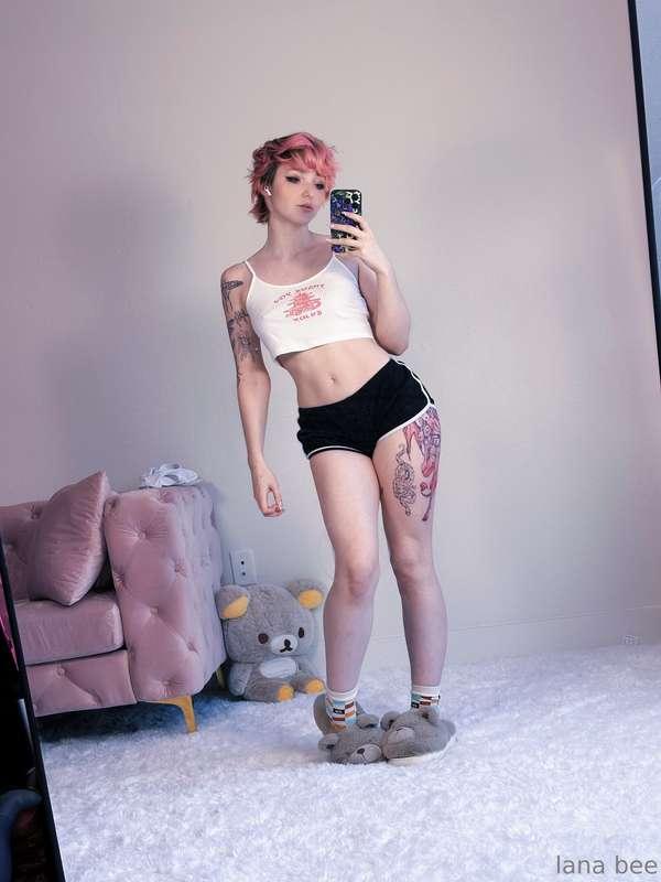 Im feeling lazy today lol im just gonna watch movies all day