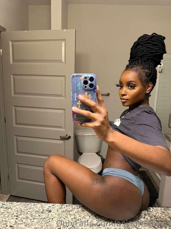 Who’s up with me ? 😌💦🫣