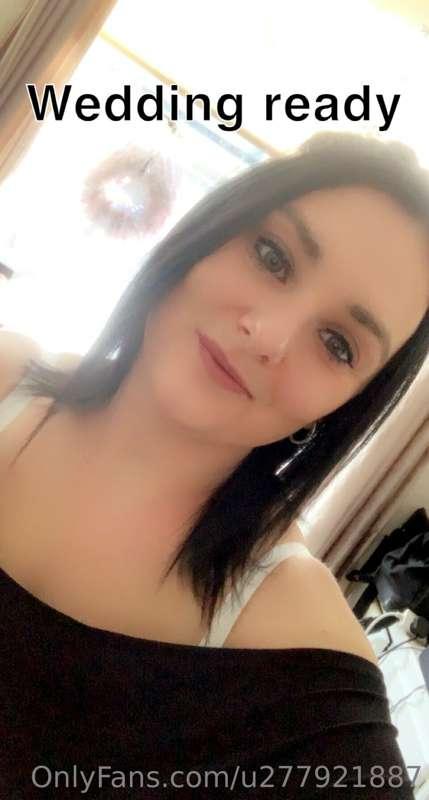 Love a good night out, few slut drops on dance floor 😍😝