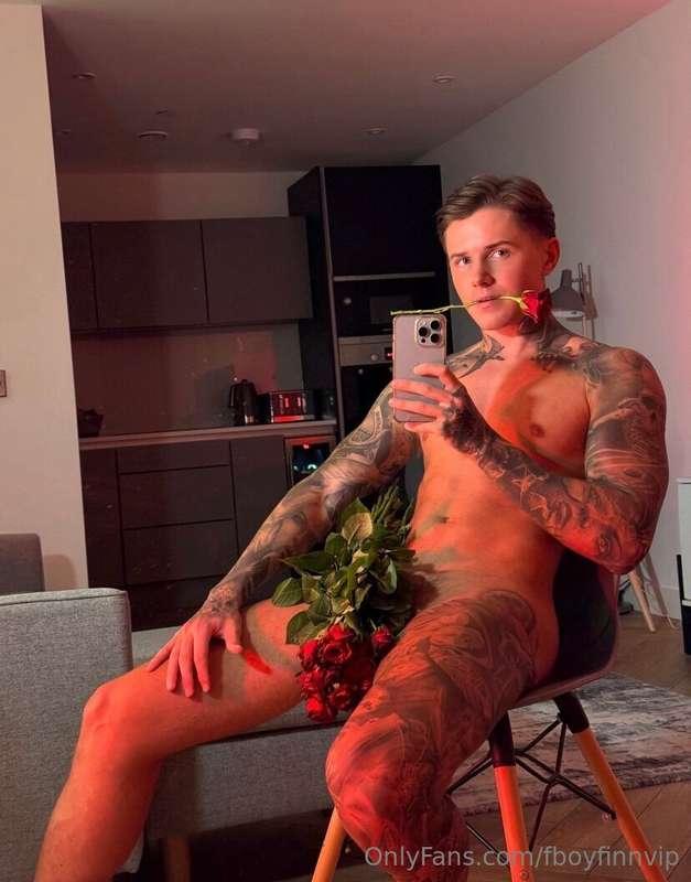 Would you accept my rose?❤️