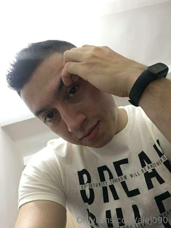 Do you want to talk for a while? 🔥😈