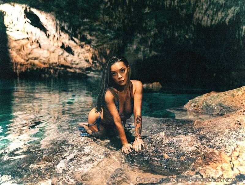 Never before seen pics from my archive - Mexico when I was 1..