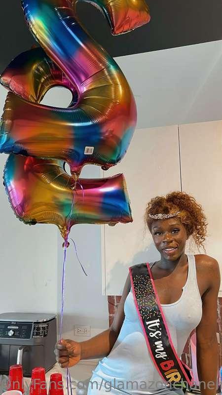 happy birthday to me leave me love & tips ❤️